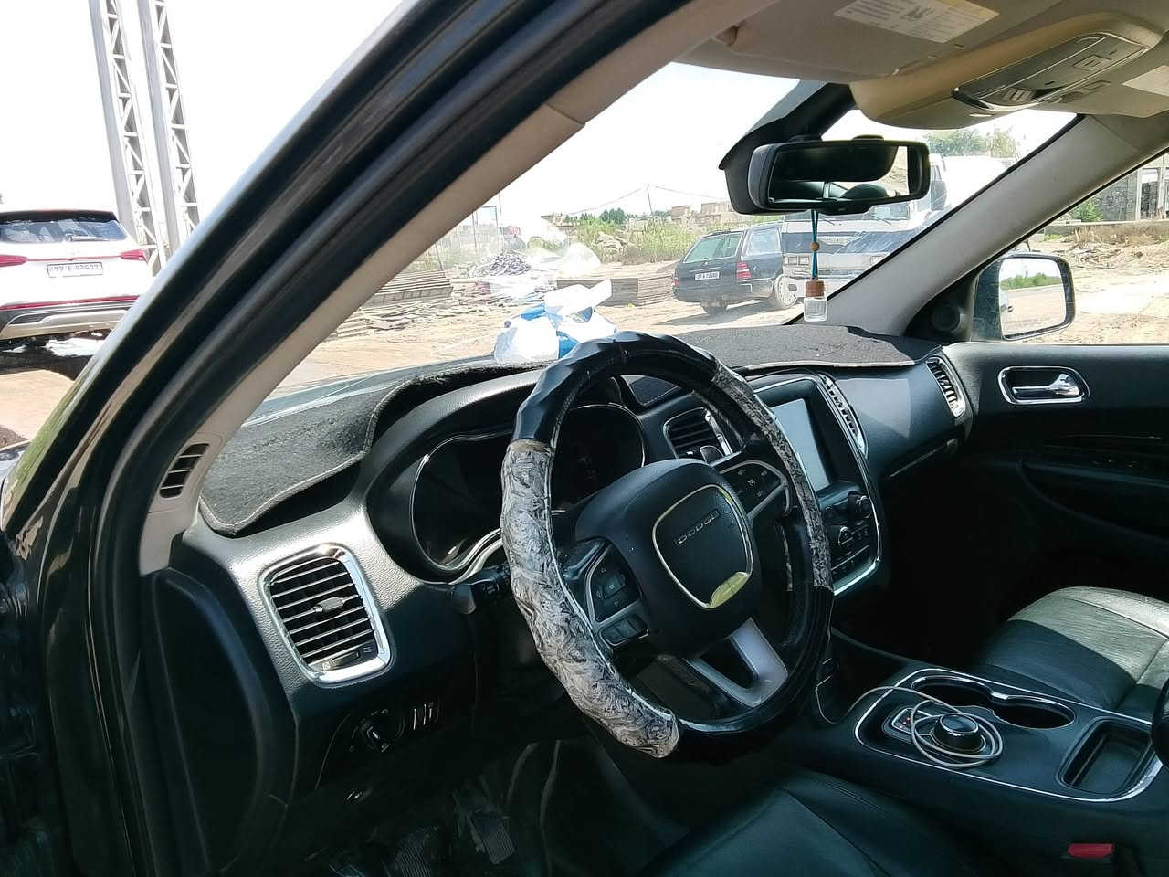 السلام عليكم
دورنكو 15 بغداد أصل 
فول عدى الفتحه حادث جاملغ وبنيد ورشات بلجانب جاملغ خلفي مكانه ناصريه تحويل وين ماتريد سعر 175 رقم ***********

*********** واتساب
