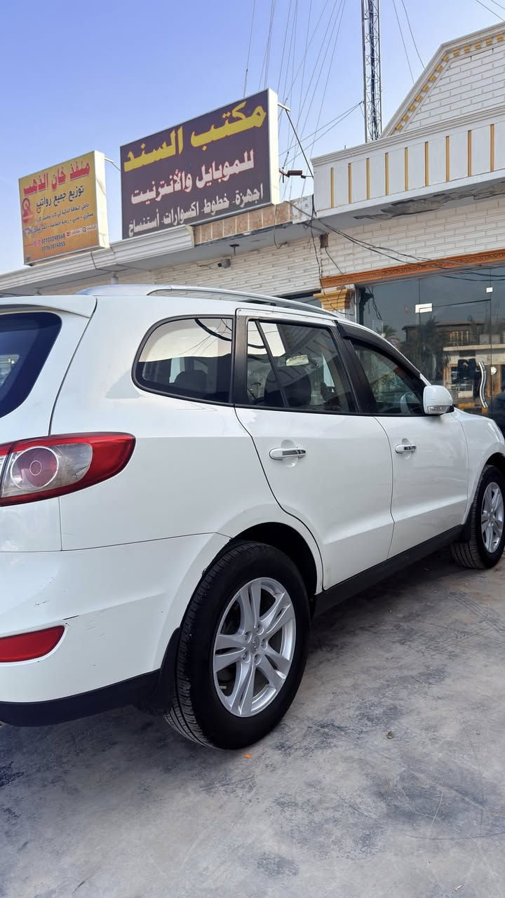 سنتتافي 2011 خليجي محرك 6 سلندر 7 راكب 3 قطع تبريد فتحة بصمة كشن تحكم السيارة ما ناقصها شي بيها طخة بسيطة بالجنطة سونارها موجود رقمها بغداد بأسمي تحويل ثاني يوم مكانها ديالى سعرها 165$ وبيها مجال 
***********
