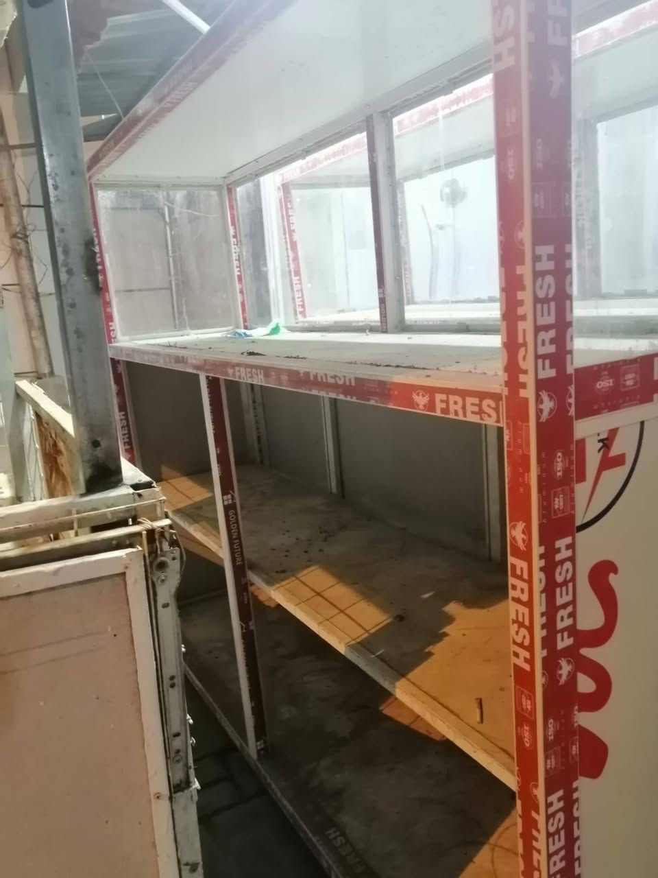 سلام عليكم اخوان متاح جدد ستخدمناهن شهر
والتفاصيل كدامكم بصوره اليحب يتصل عل رقم*********** مكانهن كوفه شارع المعمل
