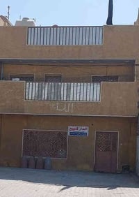 دار للبيع  مدينة الصدر قطاع ١٤ على شارع ستين  مساحة ١٤٤م واجهة ٨ نزال ...