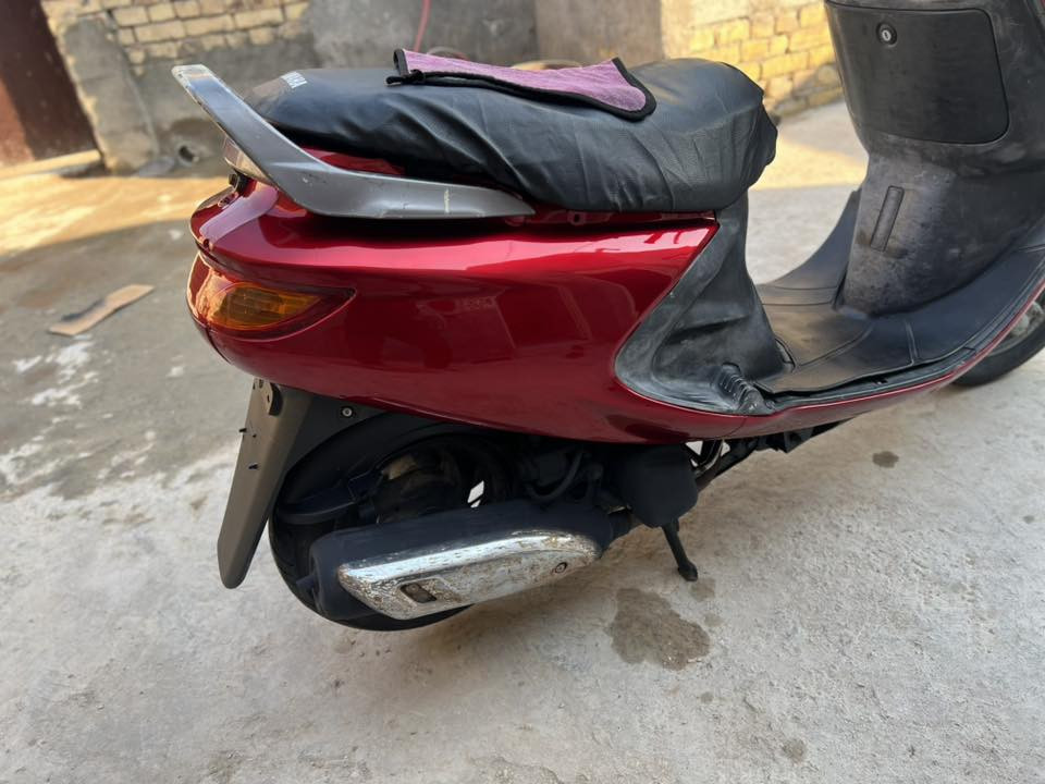 دراجة فراشة فحل للبيع
دراجة مكينة ماكس بيها كابريته قبق اسود
شلعة ومعدل مخيفة  شرط ومعدلها 140
دراجة مال حاوية جديدة مامفتوحة كلها بلادية علشركة كفر اصلي
دراجة قطرة دخان ما بيها لا ابيض ولا اسود ولا نضوح دهن
علفحص افحص وين ميعجبك 
سعرها 550 الف  قفل وماكو بسوك هيج سعر وهيج نظافة شرط
مكانها ديوانية
***********
