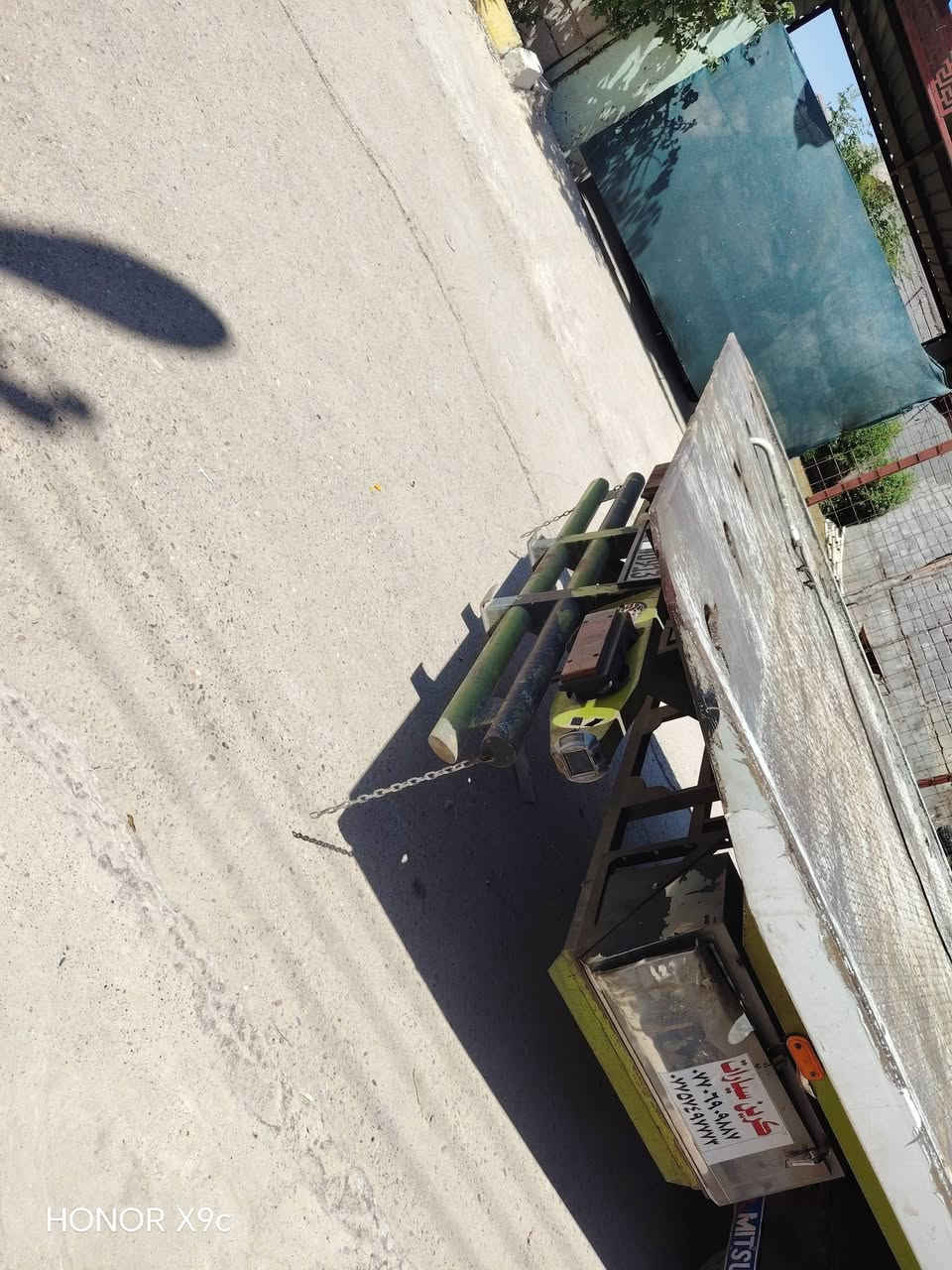 يا الله اخوان اريد بيع او  مراوس بتيكو بدي نزال وجهاز 3 طن سيارتي موديل 24كفاله عامه من كلشي ماشيه 70 تخم تايرات برجستون رقم بغداد بسمب بدي ٣ جكات العنوان ديالى بعقوبه قرب المرور ***********
