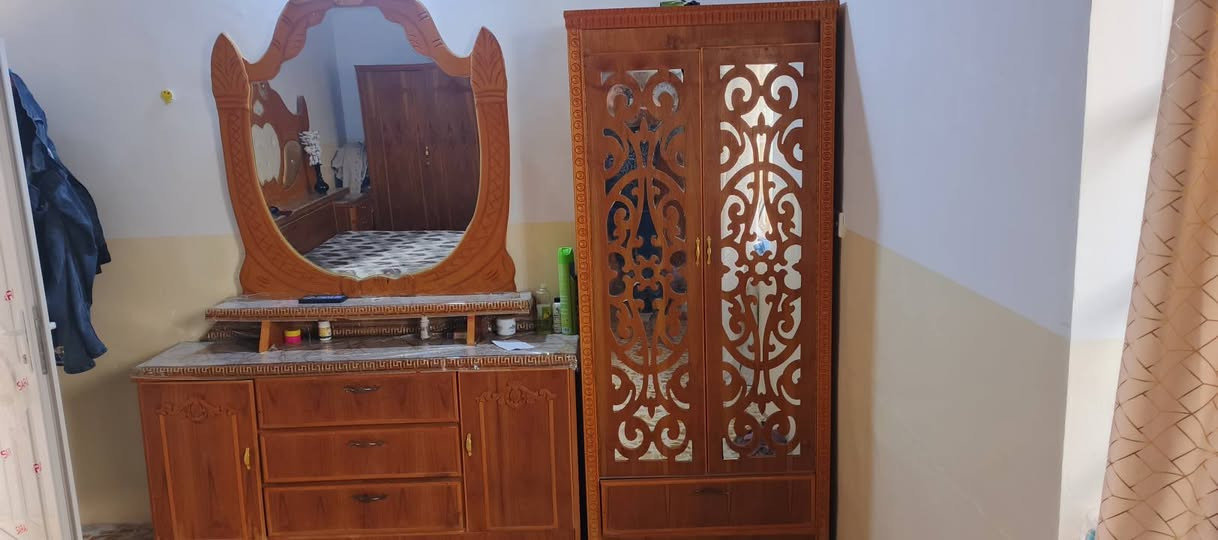 للبيع ***********
