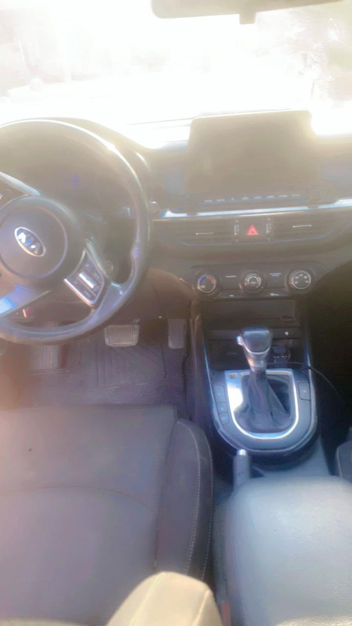 سلام عليكم فورتي موديل 2022 معوقين سيارة
سيارة بيها حادث بل عراق ومعمرة ترايهااااا بصرا 
اني مكلف بل نشر 
رقم صاحب السيارة ***********
