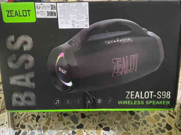 ستيريو سبيكر كبر حجم مواصفات عالية 
1-ضد الماء 
2-إضاءة RGB 
3-صوت نقي 
4-اتصال سريع 
5-بلوتوث 5.3
6-مداخل متعددة 
7-شحن يدوم طويلاً 
للاستفسار *********** واتساب
