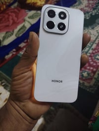 هونر اكس ٦ سي • ذاكرة ١٢٨ • مكمل شاحن