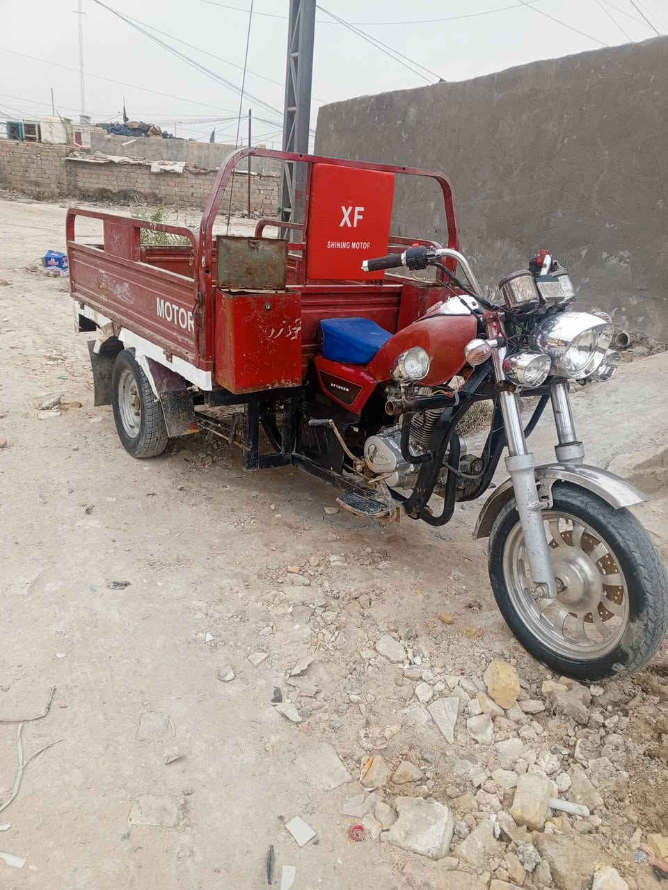 السلام عليكم ستوته موديل 14 اوراق اصولي نضافيه مثل ما واضح بصوره واكثر مكانهه القاسم سعر 950 وبيهه مجال ما متواجد ع فيس اتصل وبيك خير ودلل ***********
