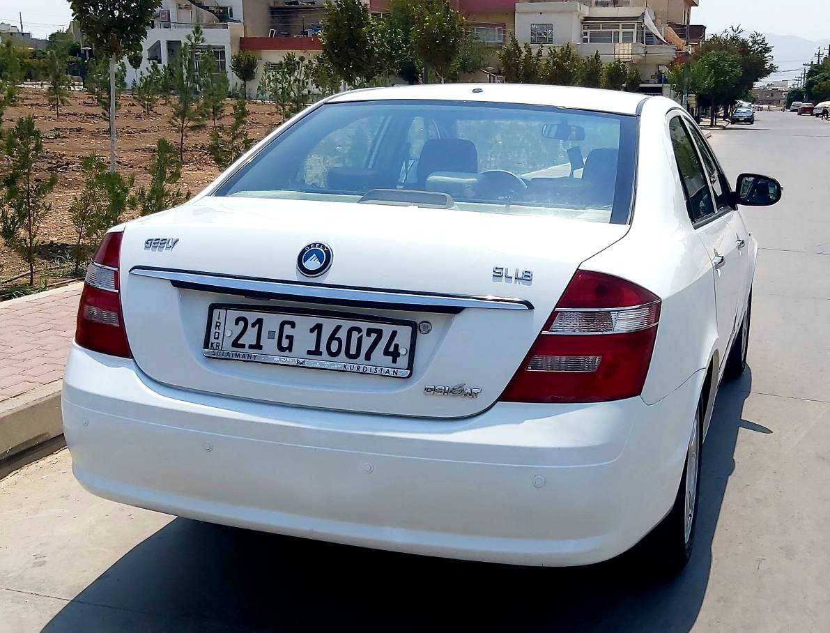 جیلی مۆدێل (٢٠١٣) گێڕئۆتۆماتیک (٦) گێڕعادی  ویلکەپ  ئەی بی ئێس  بیلاد پەردەیە  لایت ئۆتۆیە مەکینەی مەرغوب زنجیر  گێڕسیم  تەبریت  چوارجام کارەبایی  قفل مەرکەزی  شاشە ئەی پات
بەشەرتی گێڕو مەکینە و کارەبای و تەحویل ئەی فرۆشم    
سەنەوی تاساڵی  ( ٢٠٢٨ ) تازەیە سەیارەکە بەناوی خۆمەوەیە    داوای  70$ گەڵاو معامەلە لێدەکەم  لەسلێمانیم   سێ پارچەی بۆیاحە  تۆزی ساردی شی هەیە 
( 0770 159 39 11 )  0750 111 24 18 السليمانية, العراق
