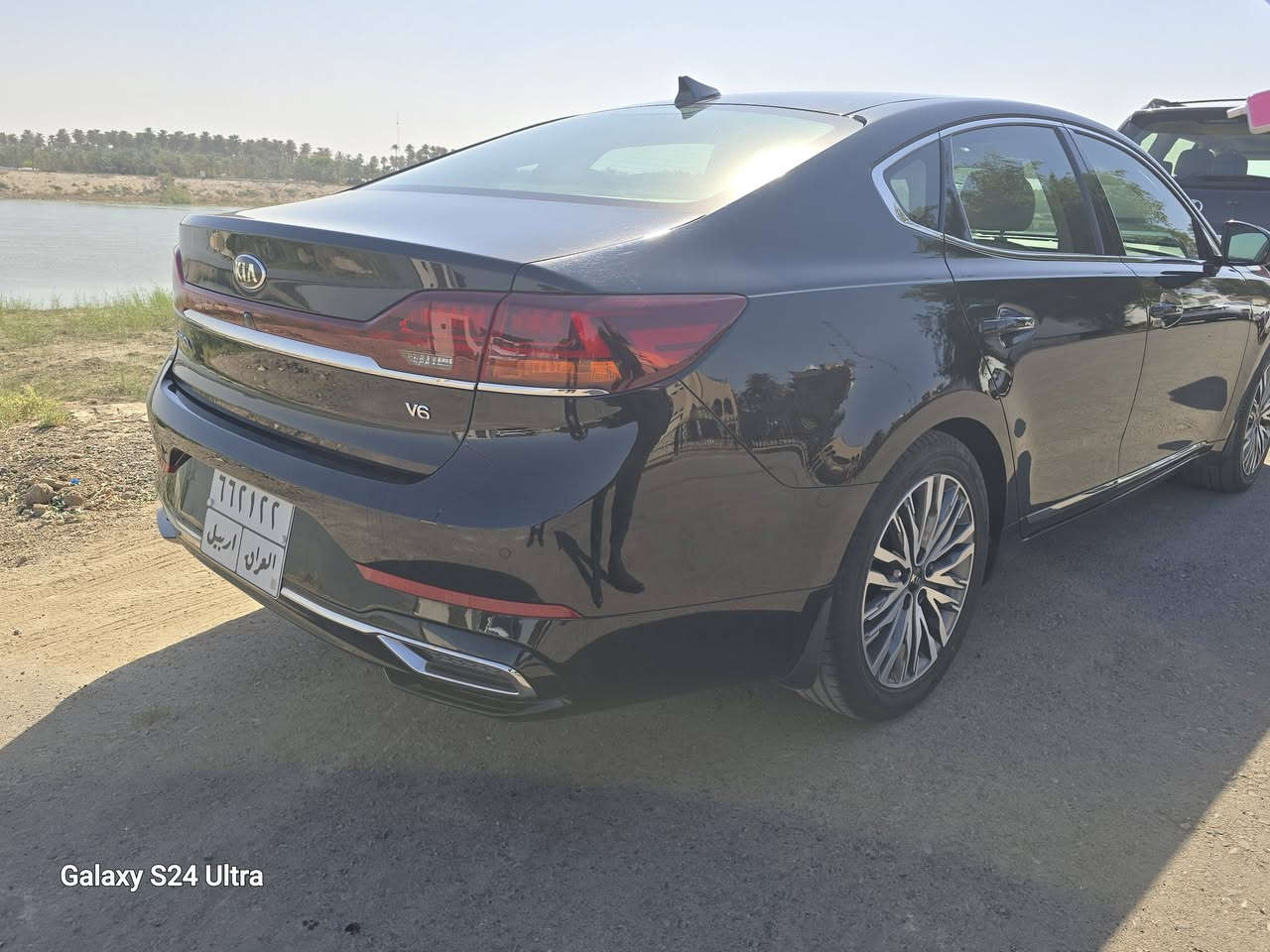 السلام عليكم
كيا كادنزا للبيع موديل 2021 خليجي وكاله مكفولة من الضربه والصبغ

ماشيه 70 الف كيلو

عدا طخه بالجاملغ صغيره ومعدل بارد

مواصفات ستندر
شاشه وكامره دواره مقاعد جلد حساسات
حساس إطارات
مرايه كهرباء
اناره لد كامل خلفي

سعرها 210 ورقه قابل لتفاوض

السنوية بأسمي اني صاحبها الشرعي

مكاني السيدية

***********

***********
