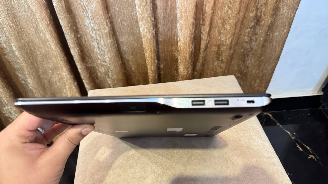 لابتوب سامسونغ
جيل 6
معالج كور i7
بطاريه قويه تدوم ثلاث ساعات
لمس وبصمه 
رام ١٦
 بعد بيها هواي مواصفات النظافه فول 

السعر 300 الف وبيهه مجال للشراي 
للاستفسار مراسله خاص
مكاني النجف


**إذا كنت صاحب هذا الإعلان وتريد حذفه لأي سبب، رجاءا أرسل رسالة إلى الدعم الفني**