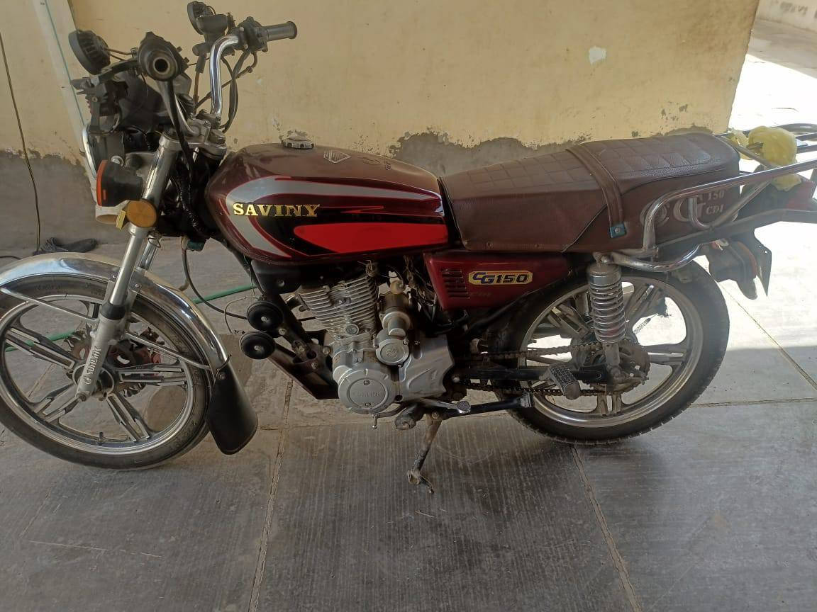 سلام عليكم سافان 5كير للبيع اوراق اصولي مو سكنر 650 وبيه مجاال مكاني دوانيه*********** مامتواجد خااص
