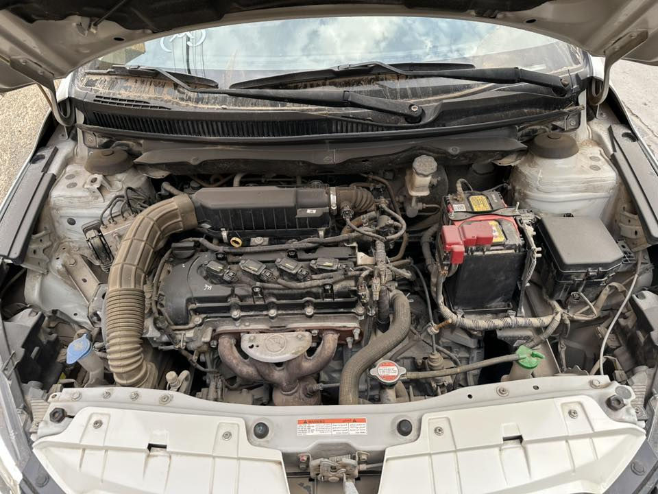 سازوكي سياز موديل 23 سياره جديده لوك ماشيه 24 الف مكفوله كفاله عامه
استلام الشركه العامه 
كير اوتماتيك
ومواصفات سياره معروفه
رقم بغداد بسمنه باقي الها سنه ونص وصير حره حاليا فقط وكاله للمشتري
سعر 125 وبيها مجال بسيط
مكان بغداد 
***********
