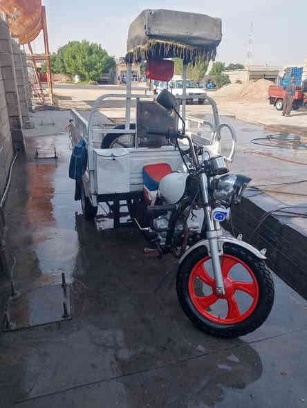 السلام عليكم اللبيع  ستوته 2019لا تبخير لاتنقيص سعر 1300 وبيه مجال مكان ديالي بلدروز امام عسكر ,***********
