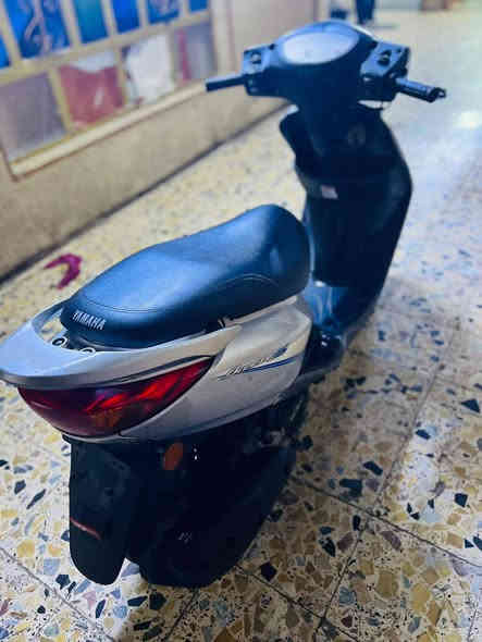 دراجه بريز بغبغاء دراجه بحال الوكاله صار 10 ايام من نزلت من الرمبه كفاله عامه سعر مليون وبيهة مجال قليل مكاني مدينه الصدر قطاع 32 للستفسار هاذه الرقم ( ***********‬‏ )
