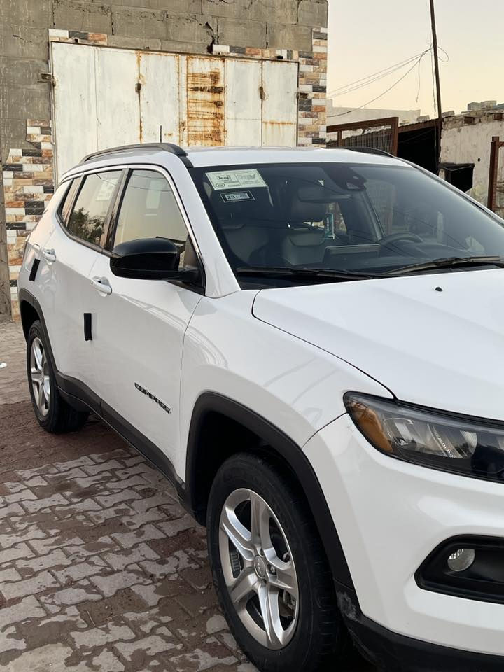 جيب كومبارس موديل 2023 بأسمي وارد امريكي ماشيه 26 ألف رقم أربيل ضرر مثل ماموضح بالصوره 155 بيها مجال قليل جدا،،،..  مكان السياره ميسان  . للاستفسار ***********
