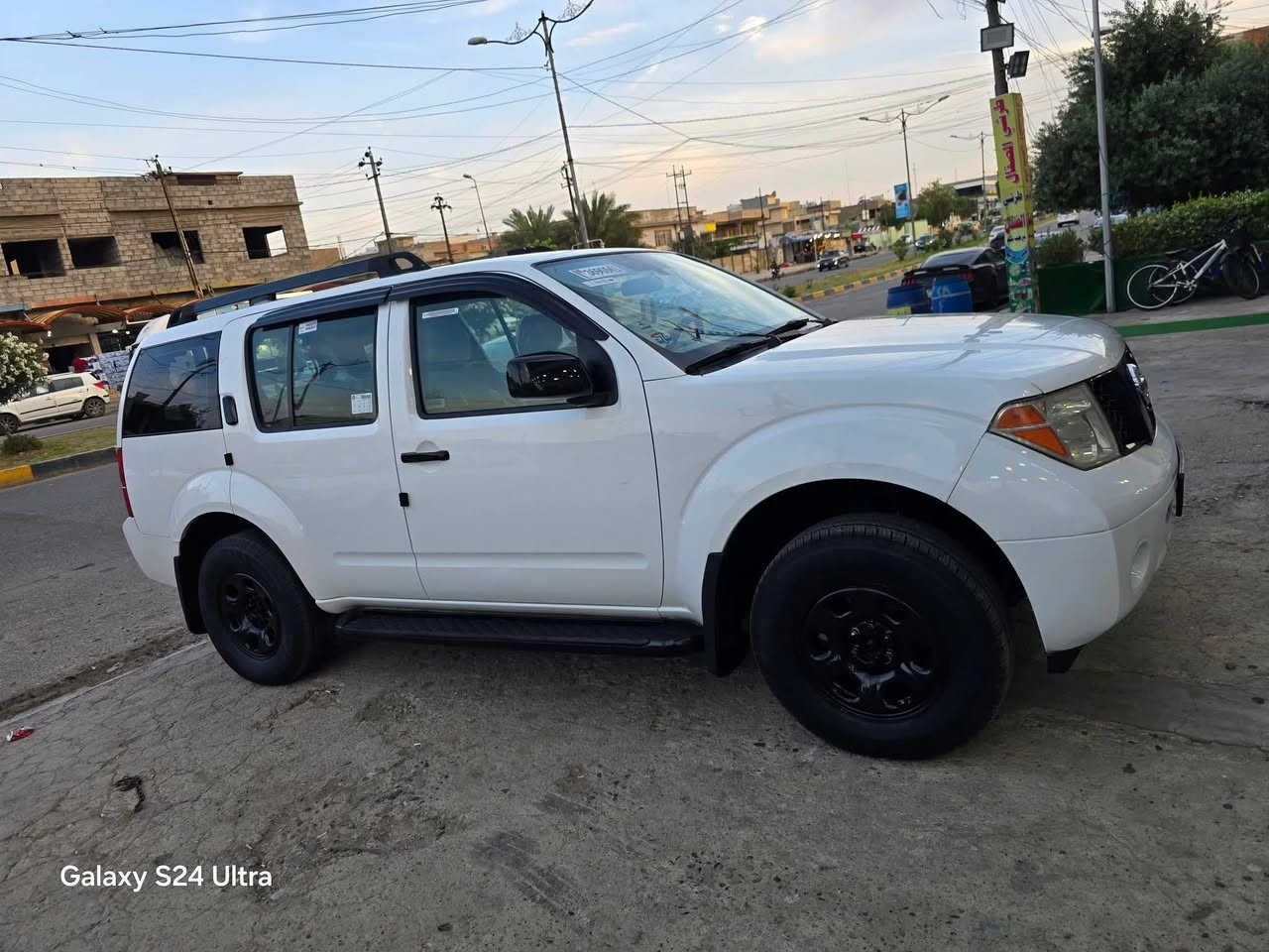 السلام عليكم اخواني 
اقروالمنشور وخابرو ودللو 
للبيع
سعر جدا مناسب 
💵  79 ورقه قفل قفل 🔐 
نيسان باتفندر موديل 2006 
محرك 6 سلندر حجم 4000
كير اوتوماتيك شرط الكير 
🚫محرك كايم عيزو تبديل ابيع محرك فحم 🚫 
رقم اربيل دولي رقم وهزة وسنويه جديد وكاله عامه بسمي شرط التحويل 
 7 راكب قطعتين تبريد ثللللج ❄️❄️
شاشة كامرة طخم تاير جديد 
🚫صبغ نص جاملغ امامي يمين شرط بدون دواخل 🚫
سيارة جاهزه 
موصل الايسر 
***********
***********
