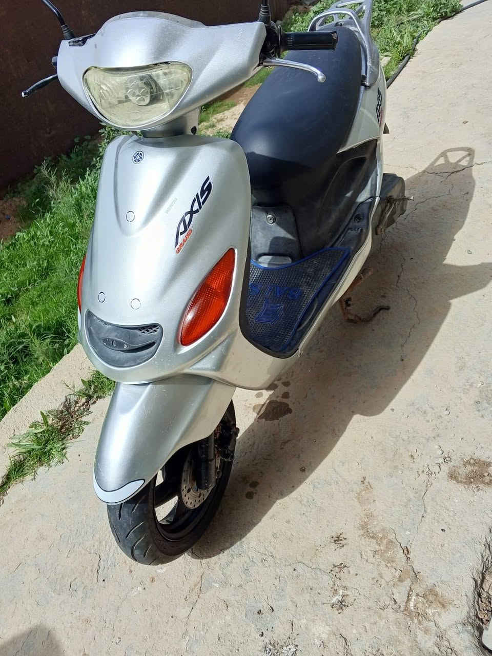 دراجه اكزز فحل حاويه السعر 450الف وببها مجال لشراي ***********مكاني حله بابل
