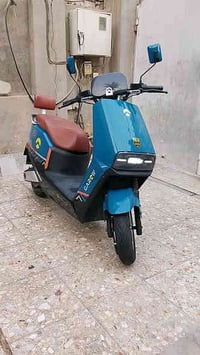 دراجة شحن HVS 318  بطارية عدد6 /32امبير جاف الشحنة الوحدة تمشيك اكثر م...