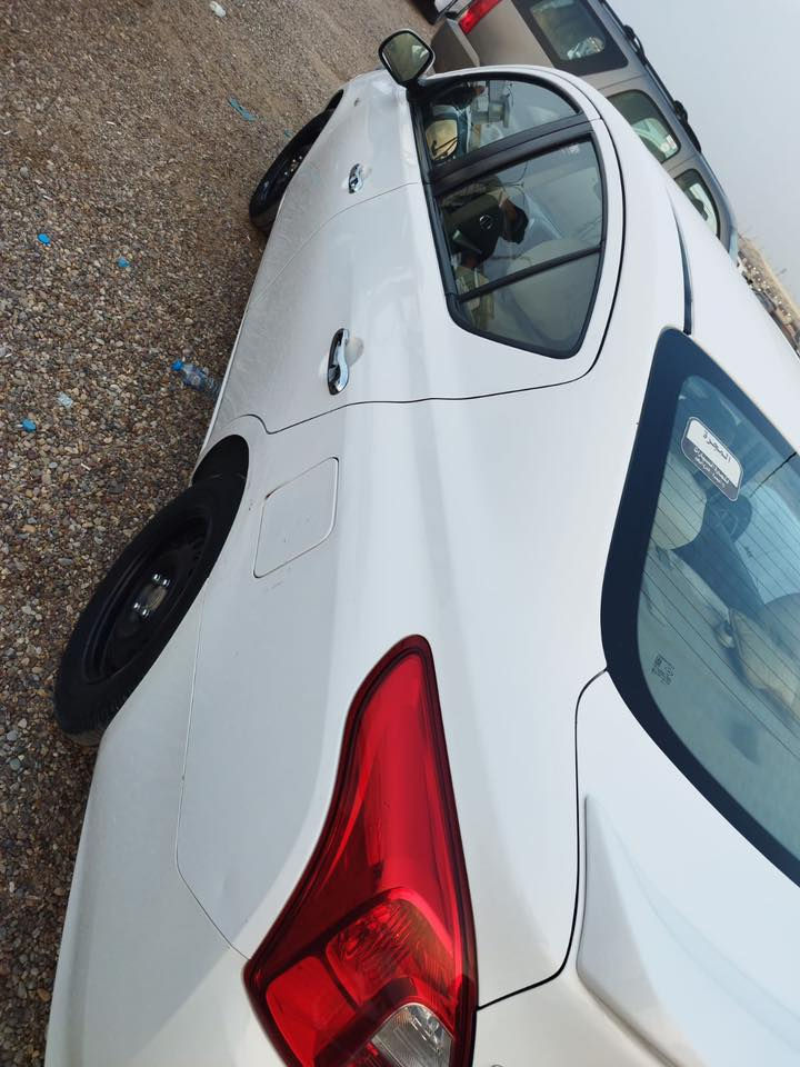 سياره نيسان سني 24 ماشيه 55. بيه بارد بلقبق البانزين
وبارد بلصفحه الثانيه 120وبيه مجال بيع مستعجل 
رقم التواصل : ***********
