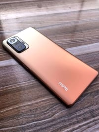 ردمي نوت ١٠ برو ماكس • ١٢٨ • خطوط بالشاشة