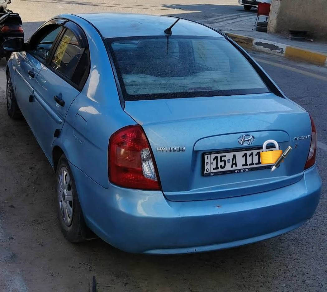 اكسنت 2007 خليجي للبيع
كير ومحرك شرط ع الفحص
(((((ضربته جدا خفيفة جاملغ امامي ايمن ومبدل واحد بلادي وصورة الحادث مالته موجود  ))))
تبريد تدفئة فول تخم تايرات جديد وباتري جديد 
كهربائيات كله شغاله 
محرك 1400 كير عادي ما تسمع بيها شي اسمه دوانز نهائيا
باسمي والبيع شرط التحويل رقمه انبار
علما السيارة مصبوغة حزام لاثر جراد فقط 
السعر 68 وبيها مجال 
***********
