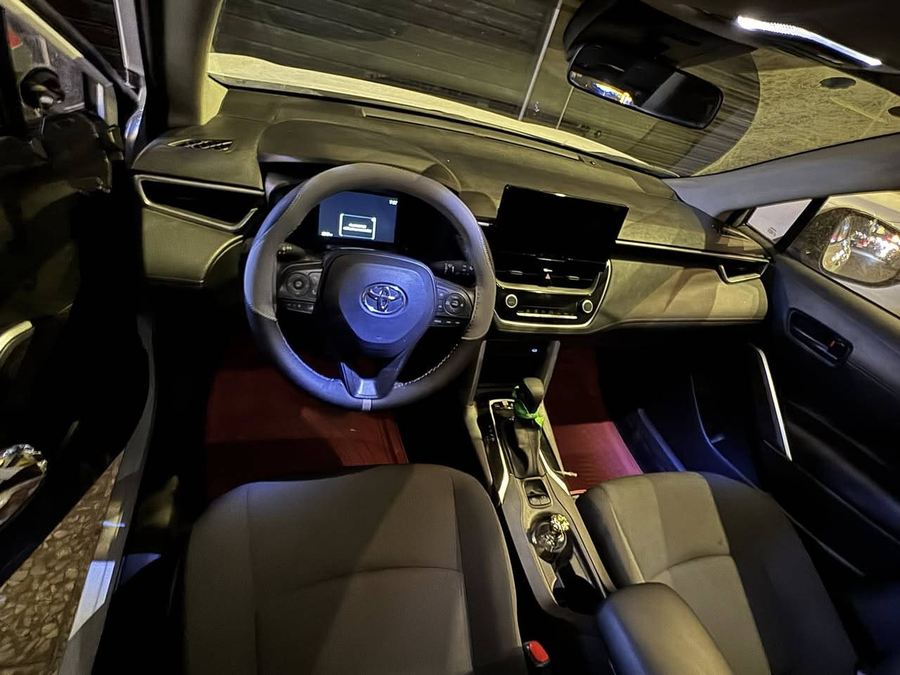 السلام عليكم كروز 25نص فول و الارضيه جلد كشنات مخمل رادار مود درايف تحديد مسار مثلت سرعه وبقيه معروفه المواصفات نص فول بيها مقبلات ب الخشم مال بنيد شويه بارد موضح بصوره و الباقي كفاله عامه ماشيه 5000 والعده مراوس عادي 
للستفسار اتصل ***********📞☎️
