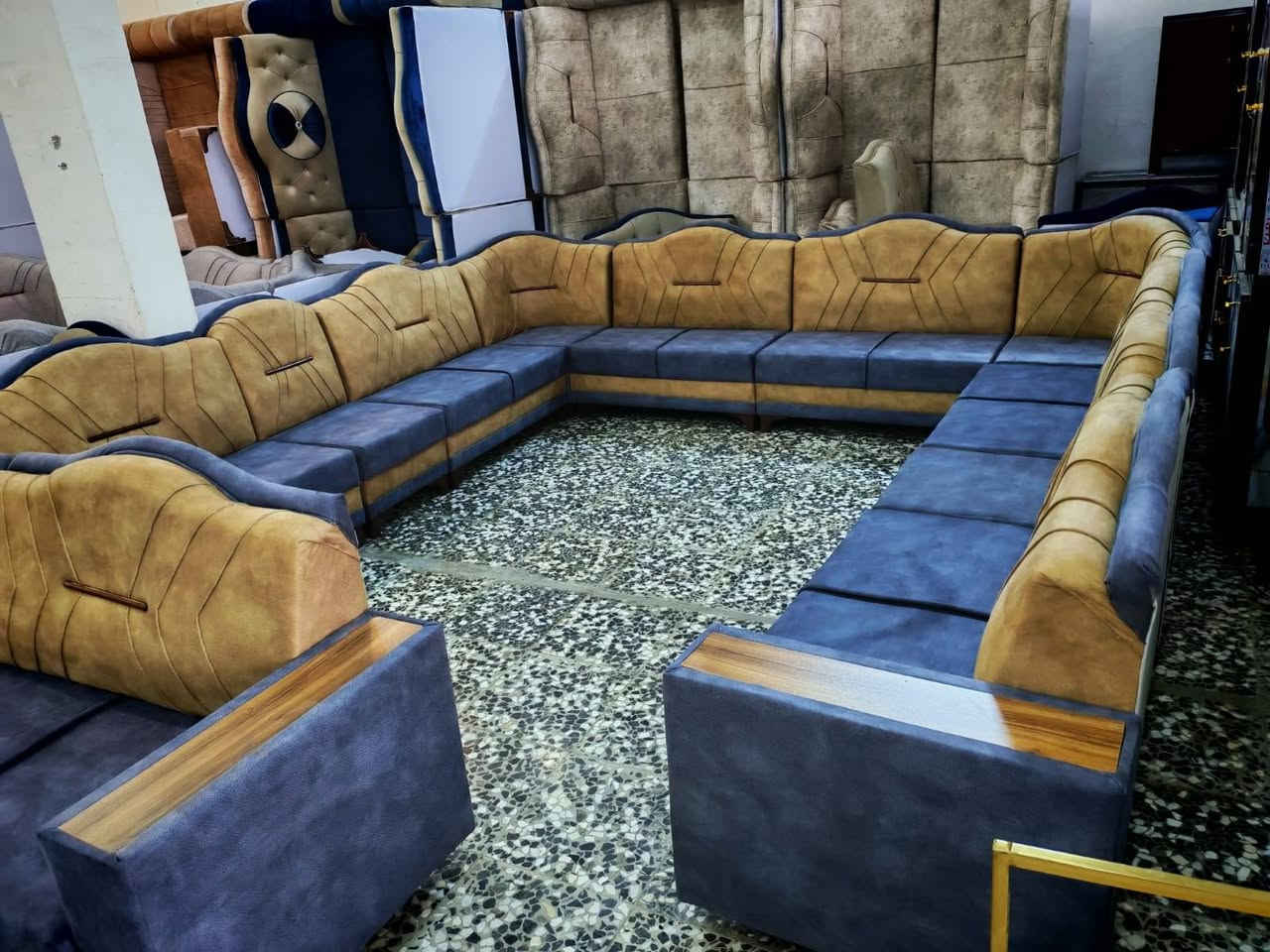 ديوان ٢٠ مقعد موديل حديث
 متوفر حاليا في مجمع السليمانية للاثاث اهلا بكم


**إذا كنت صاحب هذا الإعلان وتريد حذفه لأي سبب، رجاءا أرسل رسالة إلى الدعم الفني**