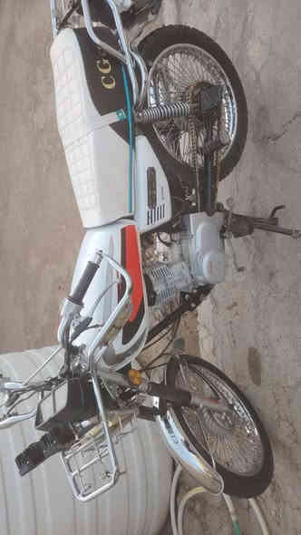 موصل الايسر 2020 السعر 400 وبيه مجال حك. جيتك ***********
