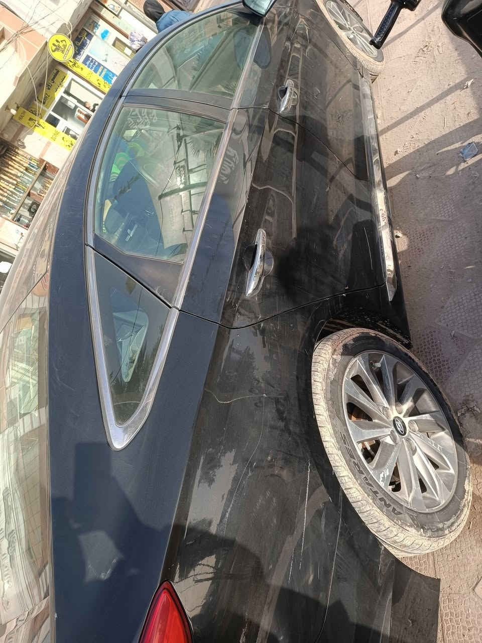 السلام عليكم سوناتا سبورت موديل  2015فول  دبل كزوز كرسي جلد كهربا جنطه ذكيه شاشه جبيره  سياره جديده سبير منازل جاهزه اي نقص مابيها  رقم بابل تحويل مباشر حادث موضح بالصور ماشيه 95 مايل للتواصل *********** السعر 108 ورقه
