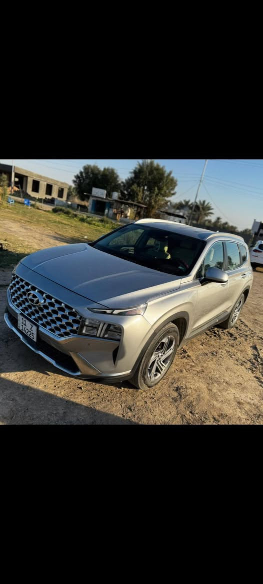 سنتافي  للبيع موديل ٢٣ المرغوب محرك ٢٥٠٠ اربعه سرندر  ٥ راكب الحادث بس حافه البنيد ماشيه ٤٩ ميل واسط العزيزيه  موبايل  ***********
