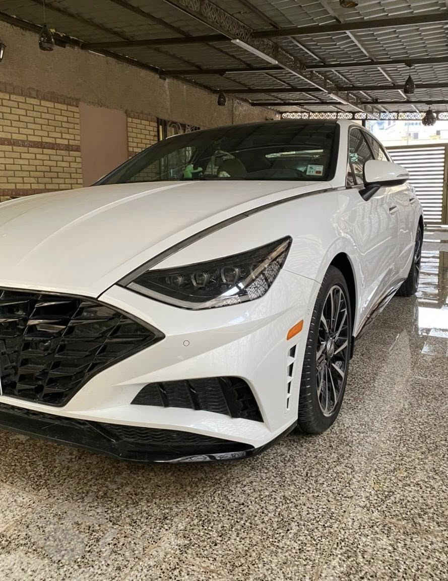 الأصيلة هونداي سوناتا 2023 لمتد يعني أعلى فئة وأعلى مواصفات لوك بعدها
الأصيلة هونداي سوناتا 2023 لمتد يعني أعلى فئة وأعلى مواصفات لوك بعدها
 
‏2023 Hyundai Sonata limited 1.6T
سيارة على وضع الشركة داخل لون حمصي مميز 
رقم بغداد الجديد باسمي هزة وسنوية جديدة لل 2030

تشغيل عن بعد دشبول ألكتروني أوتو بارك تحرك السيارة وترجعها بالريموت داتا شو عرض عل الجامة الامامية انارة مخفية متغيرة الألوان خمس مودات قيادة
 
حساسات أمامية وخلفية بانوراما وأربعة أنظمة قيادة وشاشة لمس أبل كاربلي وشحن لاسلكي وكاميرات ٣٦٠ ورادارات ٣٦٠ وبريك تلقائي أمامي وخلفي تتوقف عند الخطر وكراسي تدفئة وتبريد وكهرباء وخزن ميموري عدادات متغيرة الألوان وبعد هواي مواصفات بيها 
ماشية تقريباً ٤٤ ألف ميل
 
بيها تسارع وانطلاقة وسرعة ما شاء الله تعالى 
واذا مو على وضع الشركة مو قبول 
حادثها بأمريكا شخطين زغار موضحات بالصور مكحلات على گد الشخط فقط والصور موجودة وصار بيها بالعراق دحچة بالچاملغ الخلفي رجعتها عل البارد والباقي كله مكفول غير هذا ماكو 

السعر 214 $ واذا صدگ شراي بيها مجال تتصل وتدلل 
اذا لگيت هيچ نظافة موديل وفئة لمتد ونفس اللون والداخل اقل من هذا السعر  تعال اخذها بلاش 

مكان السيارة بغداد مجمع الايادي السكني 
للتواصل ***********  أبو علي  
يتوفر واتس آب على نفس الرقم
