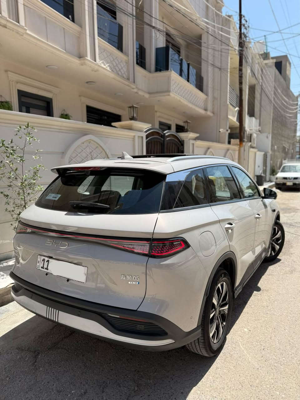 للبيع BYD Sealion 5 لون اسمنتي سموك 2025
فول مواصفات ١٣ كاميرا
بانوراما فتحة
وتفويله تمشي 1500km
كشنات جلد وكهرباء وداخل دشبول لد متغير 
شاشة كبيرة محدثة جيل خامس تحكم كامل من الشاشة
رادارات ٣٦٠ درجة. + 
قيادة ذاتية.  
اوتوبارك تطبك وحدهه 
شفتات 
ويل كب كروم 

صندوق ماطور. داشكام بلادي تسجيل. سيارة فول للاخير
كاعيات حوضيه. بلادي

السيارة ماشيه ١١ الف على المحرك فقط 
والكلي ٢٠ الف 

رقم جديد بغداد بأسمي تحويل مباشر 

السعر ٢٧,٥٠٠ 
الاتصال على الرقم 
 *********** يوجد واتساب

العنوان بغداد الدورة شارع ٦٠ بغداد, العراق

