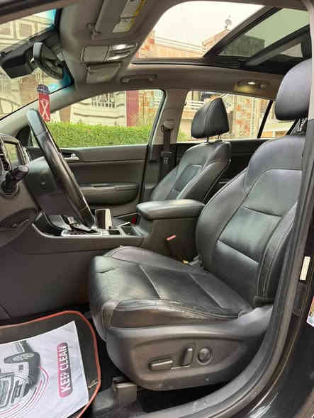 سعر بلاش 148
سبورتج 2017 وارد امريكي حادث جاملغ وباب 
وبيه لبنيد بي بكلير من امريكا بدون دواخل لغد شاصي كفاله 
موصفات EXفول موصفات 1/1خنك 
محرك 2400 جي دي اي 
بصمه ابواب وتشغيل وجنطه 
بنرما 
كشن جلد وكهرباء عدد 2 تدفئه تبريد كشنات 
ستيرن تدفئه 
تحكم ستيرن فول 
مري شفط ورادار مري 
رادار جانبي خلفي امامي 
جنطه كهرباء 
فور ويل 
تحديد مسار 
3 انضمه قياده 
ويل كروم 
حساس 
وبعد اكو هواي موصفات 
مكان سياره بغداد السيديه
***********
