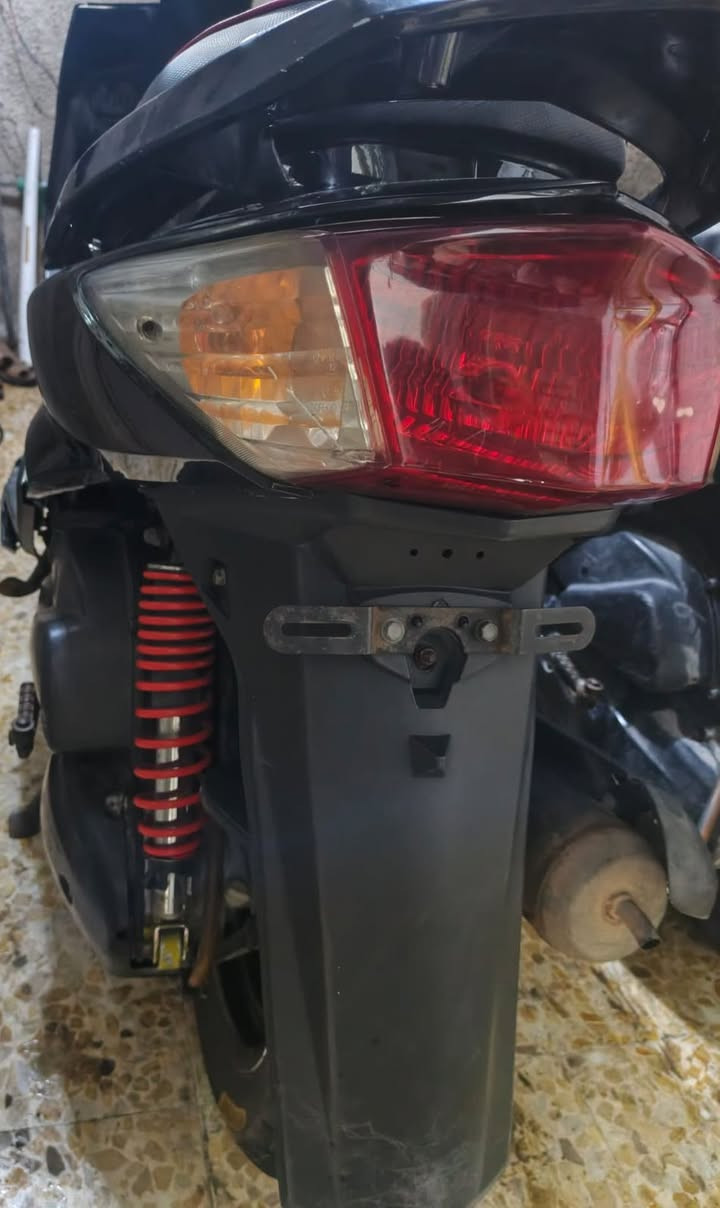 سلام عليكم دراجة سكنس فحل مرتبة ونضيفة شلعة معدل فول مفتوحة مرة واحدة والدراجة خير من الله السعر 600 وبيهة مجال مكاني بغداد الشعب ***********
