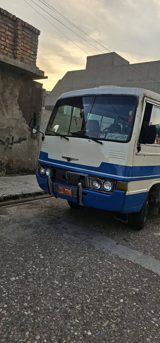 كوستر البيع موديل 82شرط كير ومحرك رقم احمر كركوك ***********
