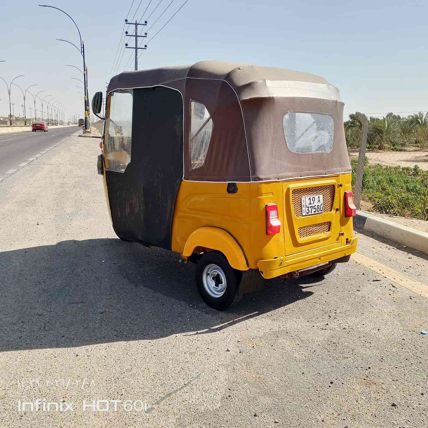 سلام عليكم تكتك البيع موديل21 السعر 6600 مكاني كربلاء حي الغدير الرقم ***********
