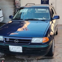 البيع اوبل استره محرك ١٦ موديل.1993 ترهم مراوس فكتره نضيف 07707131167