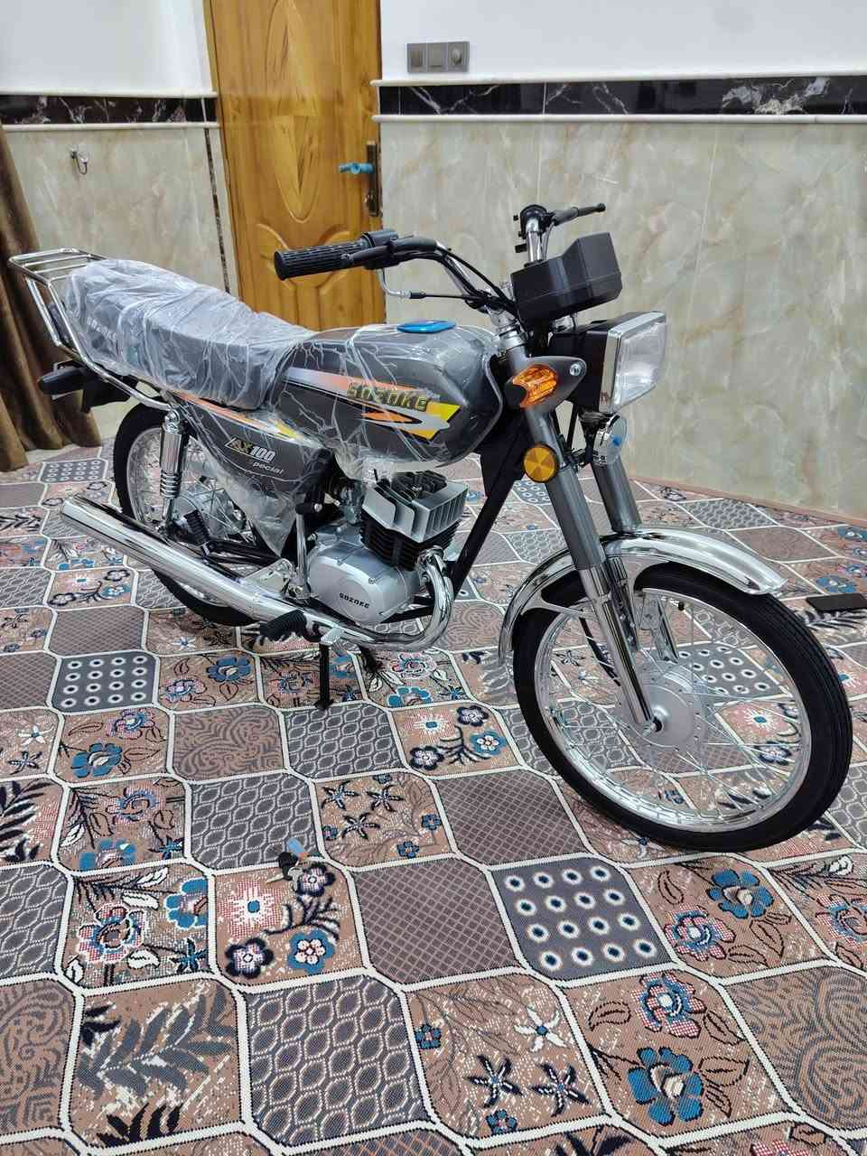 سلام عليكم شباب دراجه ساسوكي خبط للبيع دراجه شوفت علينك نضافه فول بخدمت الشراي. مكاني حي العسكري ***********
