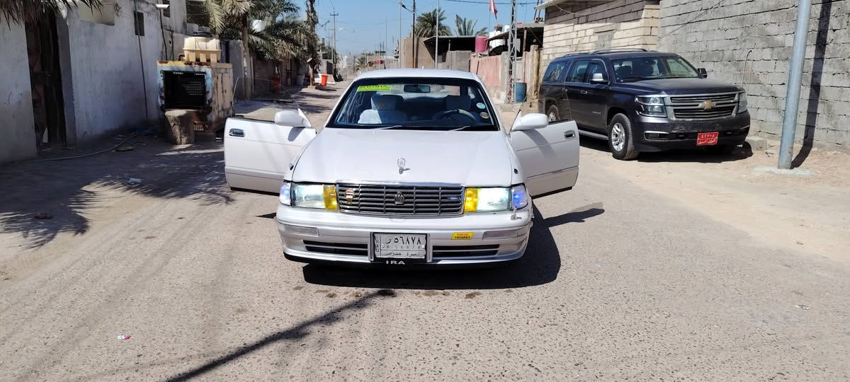 السلام عليكم من رخصت الادمن بطه فصل مديل 94 سياره احله من الصوره  مكفوله من الكص والنقل والضربه
محرك ويكير نضاف شرط رقم بصره
مكان السياره بصره ابي الخصيب السعر 55 وبيها مجال قليل كلش
***********
