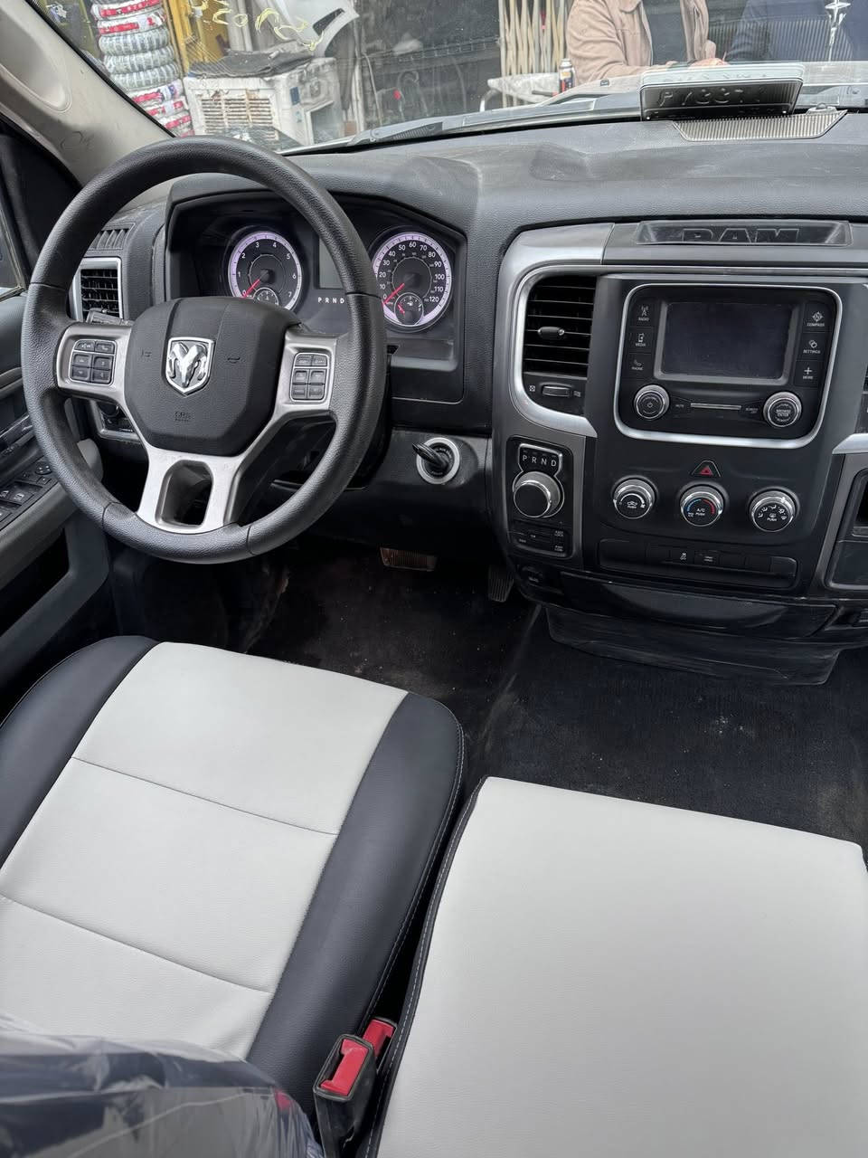 سلام عليكم دوج رام RAM 2024SLT دخول جديد فحص موقت تترقم جميع المحافظات ماشية 21 ميل حادث جانبي بجم كبس صور الحادث موجوده بالمنشور كشنات جلد فور ويل
سعر مناسب 205 وبيها مجال للشراي السياره جاهز للاخير
للاستفسار الاتصال ع الرقم او مراسلة ع الواتساب ***********
