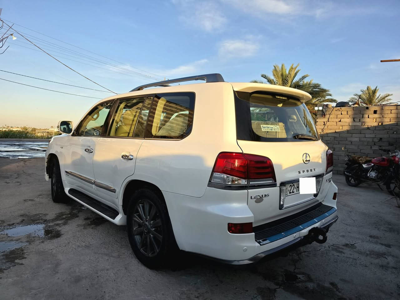 لكزز(2011)570 LX
ماشية :142 الف 

سيارة مكفولة كفالة عامة ماعدة بالهلال مال الجاملغ صبع بارد 

سيارة جاهزة من كلشي شرط نقص برغي مابيها من حدادة من مكينية من تخم تايرات شرط جاهزة 
سيارة فول الفول 
حساسات امامية خلفية 
كامرات بالجوانب 
ستيرن كهرباء
ومعروفة موصفات الكزز
مكان السيارة :البصرة 

السعر :385$ وبيها مجال قليل 

اخوي العزيز اذا ماعجبك السعر رجاًء لاتكسر بحلال الناس والسوك كلشي بي ❤️❤️

لأستفسار على رقم الهاتف :***********

وأسف على الاطالة❤️
