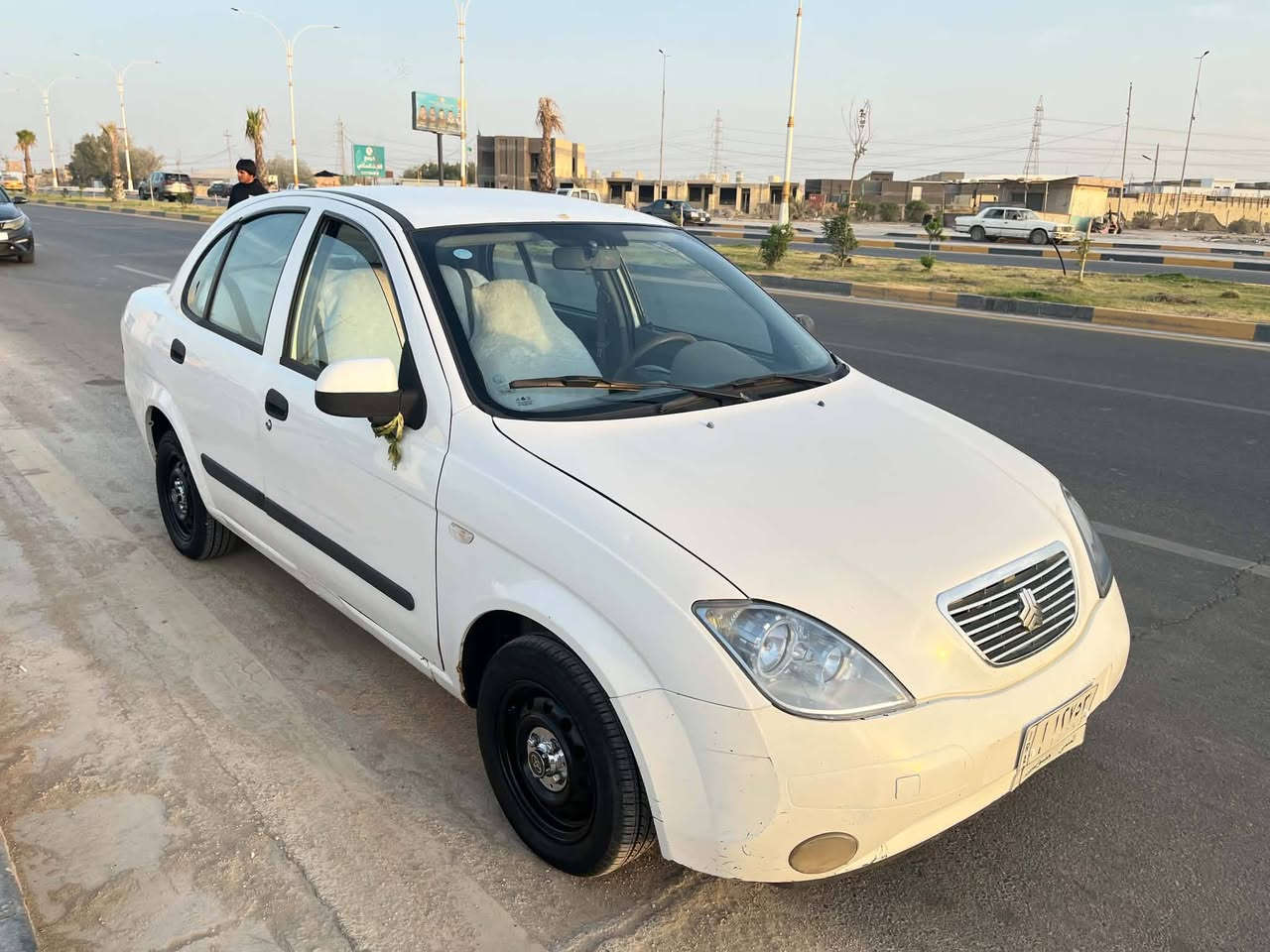 للبيع  طيبه سياره بلاديه ماشيه 160 مكفولة من الضربه والفتح والتبديل والخياس حتى ماكينتها ما مفتوحه مكاني بالسماوه سعرها 38 ورقة 

***********

