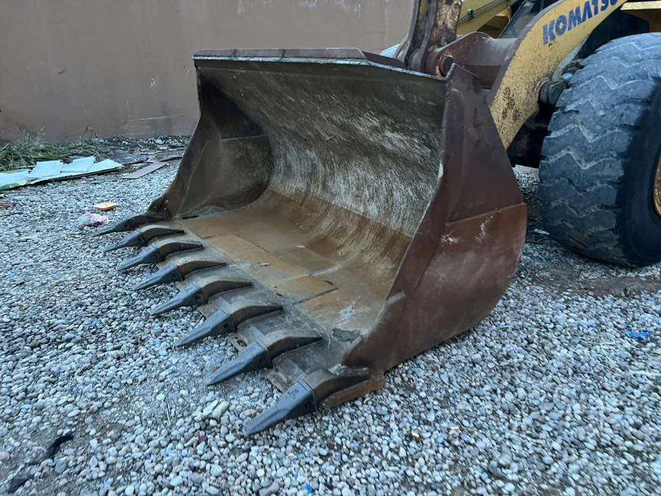 شفر كوما سو 380 موديل2002 گيرو مه كينه بشرت سبو خ بشرت رقم دهوك ***********
