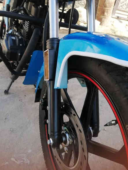 السلام عليكم 🫡
اخوتي دايون نفخ موديل 2023طالعه ب2025 شوفت عينكم النضافه والترتيب ماماشيه حلوه ونضيفه اوراق بيها ثنين اصوليات والبقيه سكنر الناصريه مركز سومر السعر مليون و650 وبيه مجال 1650
***********
