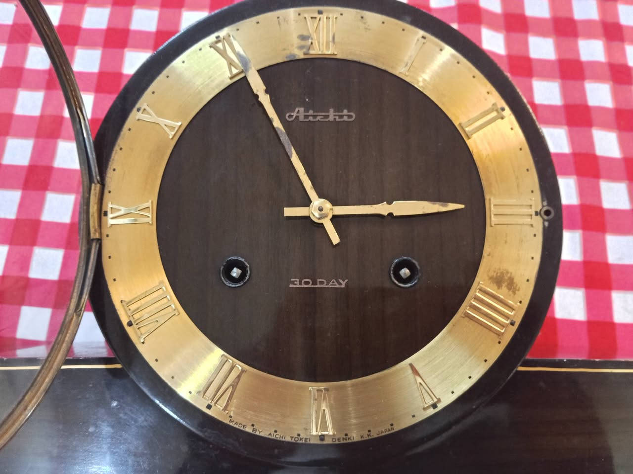 ساعة فنتج منضدية ياباني
الصناعة قديمة مابعد الاربعينات من القرن الماضي
وارد اليابان...نظافة عالية
غير خاضعة للتصليح والصبغ والصيانة
تكويك 30 يوم
رنة واحدة في النصف ساعة ورنتان كل ساعة..النظام القديم.
خشب فورميكا قابل للتلميع
الماركة مشتهرة على النت
سعرها مطروح في المزادات كما مرفق في الصور
السعر 125 الف ويوجد توصيل
مكاني الموصل.الحجز على الخاص


**إذا كنت صاحب هذا الإعلان وتريد حذفه لأي سبب، رجاءا أرسل رسالة إلى الدعم الفني**