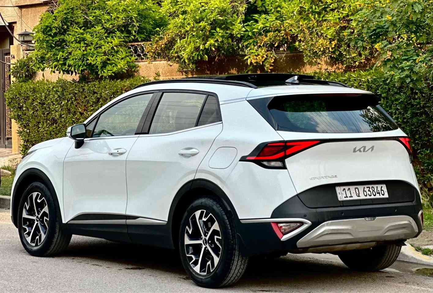 للبيع سبورتج 2023 خليجي 
1. محرك 2000 دوش 
2. بانوراما
3. ماشيه 43 الف كم
4. كشن جلد ومخمل 
5. كشنات اماميه كهرباء
6. شاشه متصله 
7. اوتو ستوب 
8. اوتو هولد 
9. ابل كار بلي اوتو 
10. هيتر ستيرن 
11. كشن تدفئه تبريد 
12. رادار امامي 
13. رادار خلفي 
14. حساسات 360 درجه 
15. نقطه عمياء
16. مرآة وسطيه تعتيم 
17. بصمة دخول 
18. بصمة تشغيل 
19. سياره خليجيه بيه 4 قطع صبغ بدون دواخل اثر طخات بسيطه
20. السعر 188 ورقه وماكو خليجي بهيج سعر 
21. العنوان بغداد السيديه 
22. للاستفسار *********** بغداد, العراق
