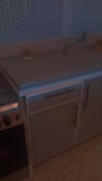 كاونتر للبيع جديد سعر 250 بي مجال بدون سنك مرمر بس هاي القطعتين 077289...