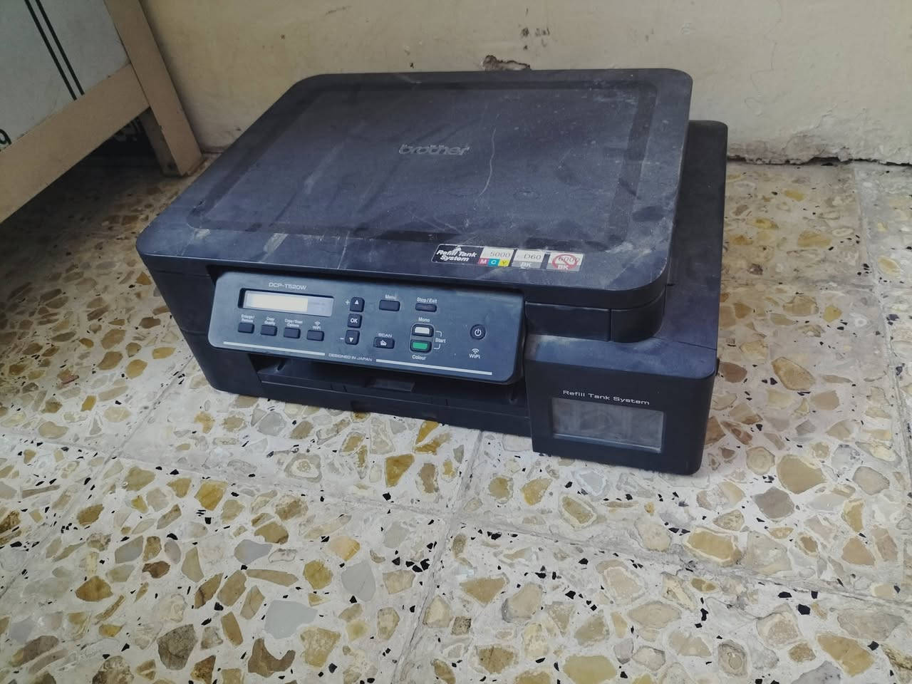 السلام عليكم
أجهزة استنساخ عاطلة للبيع عطلهم بسيط لكن ما اعرفلهم
للاستفسار ***********
