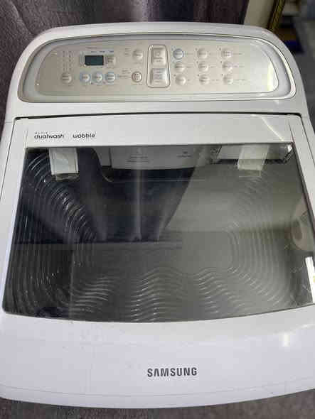 غسالة سامسونج اوتماتيك 15 كيلو  نظيفة جدا السعر 250  وبيها مجال المكان بغداد حي اور ***********

