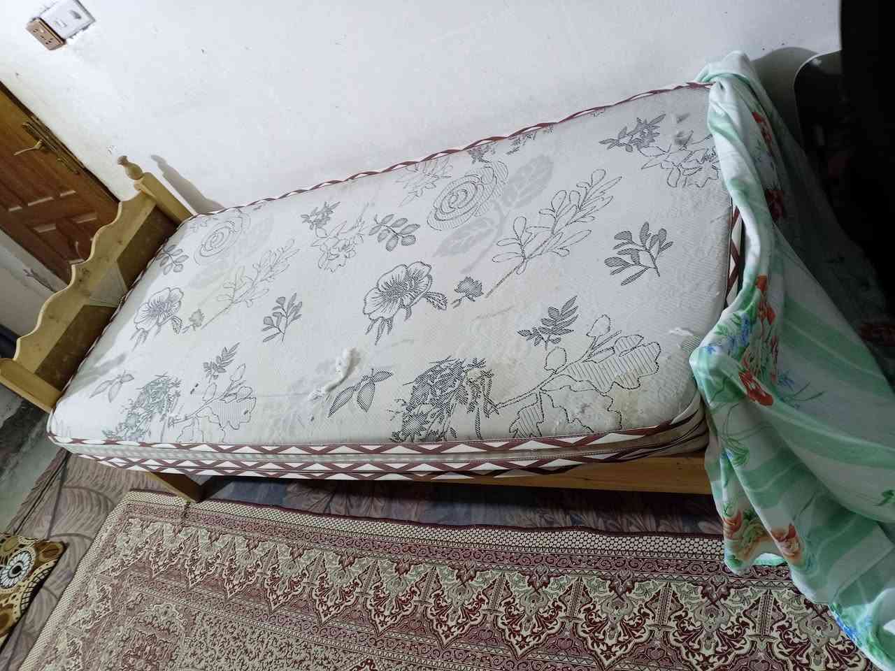 جربايه خشب +دوشك عالي الأصلي
ب100 وبي مجال بسيط


**إذا كنت صاحب هذا الإعلان وتريد حذفه لأي سبب، رجاءا أرسل رسالة إلى الدعم الفني**